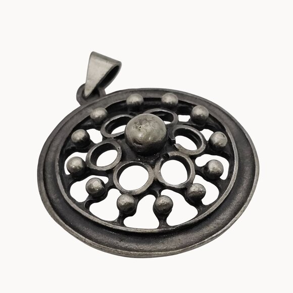 VTG Necklace Pendant Silver Tone Pewter Round Denmark Retro Whimsigoth Floral 2" - Picture 15 of 16